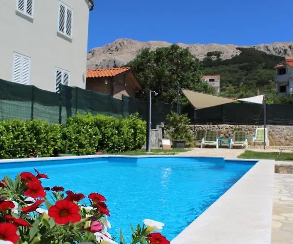 Πανσιόν Nadia3 Baška